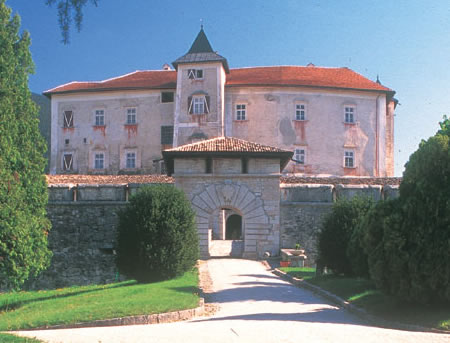 Castel Thun in Val di Non